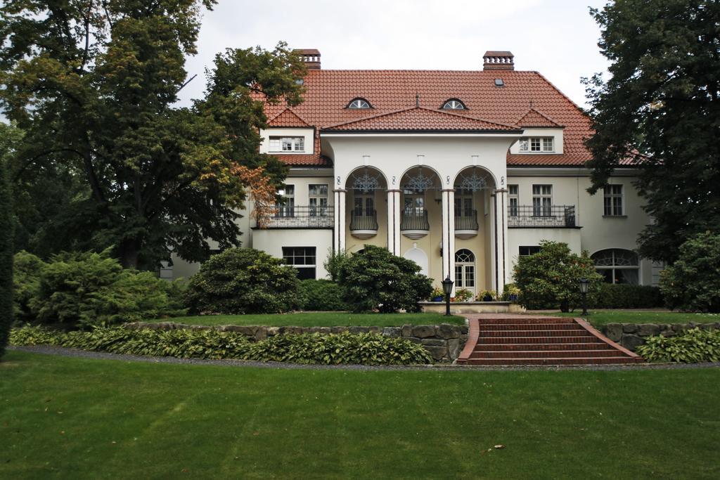 Rezydencja Willa Park & Restauracja Legnica Exterior foto